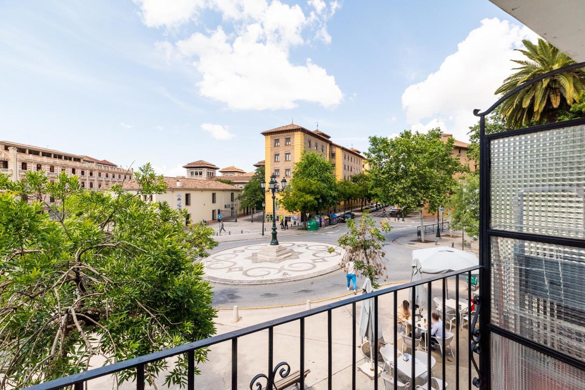 Wekey Homes Granada, Elvira Suites Centro Luaran gambar