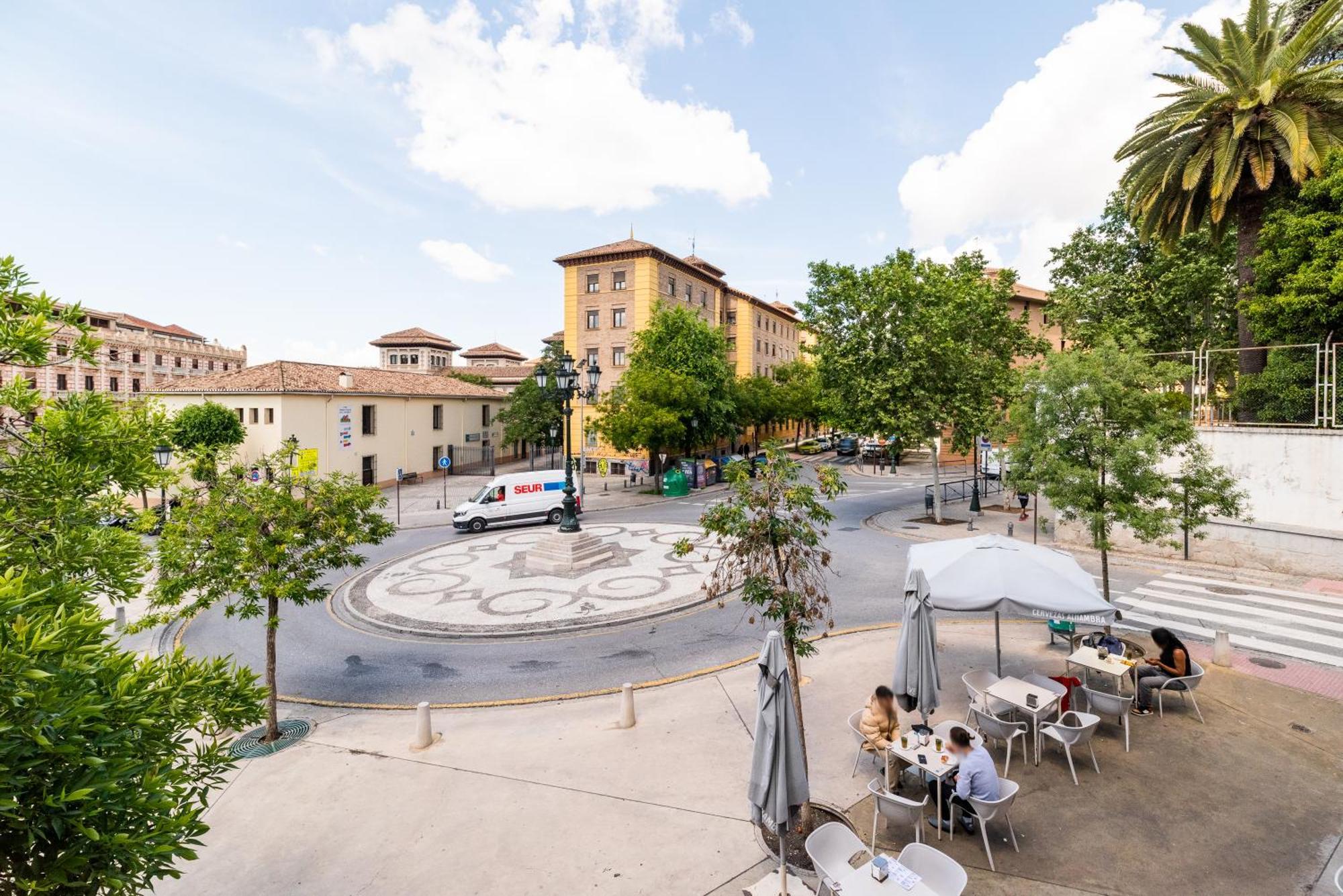 Wekey Homes Granada, Elvira Suites Centro Luaran gambar