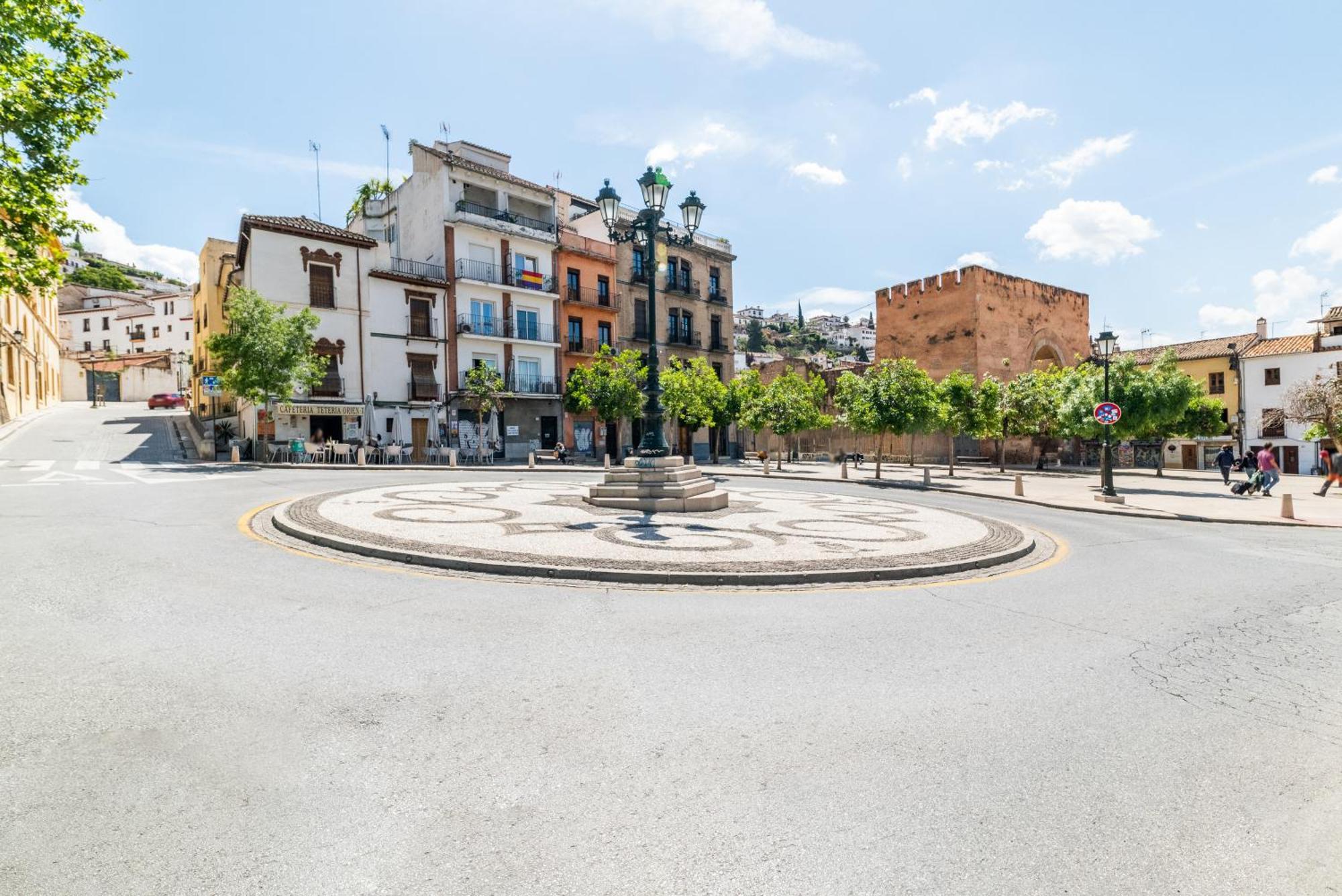 Wekey Homes Granada, Elvira Suites Centro Luaran gambar